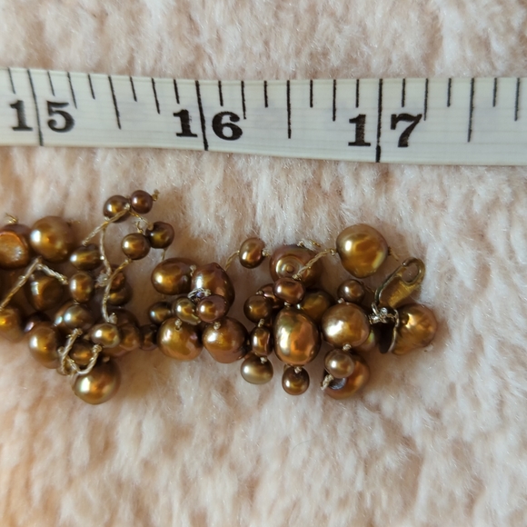 Stunning Chocolate Pearl Necklace 17in. - Picture 6 of 8